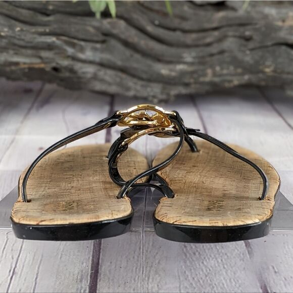 Michael Kors MK Charm Jelly Thong Sandals - Picture 5 of 9